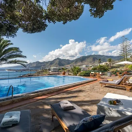 Senhora Do Mar - Gorgeous With Pool And Private Sea Access Villa